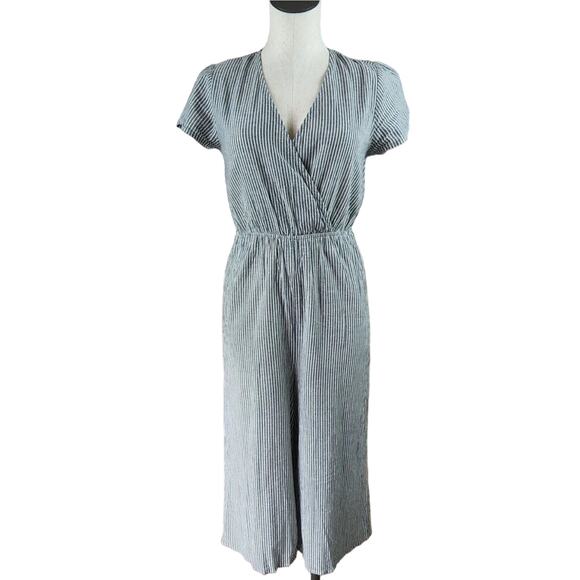 Express Pants - Express Gray Mini The V-neckline wide-leg Cropped Jumpsuit Romper Striped Sz Lg